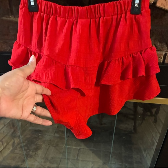 Red Ruffled Tiered Mini Skort - Picture 3 of 5